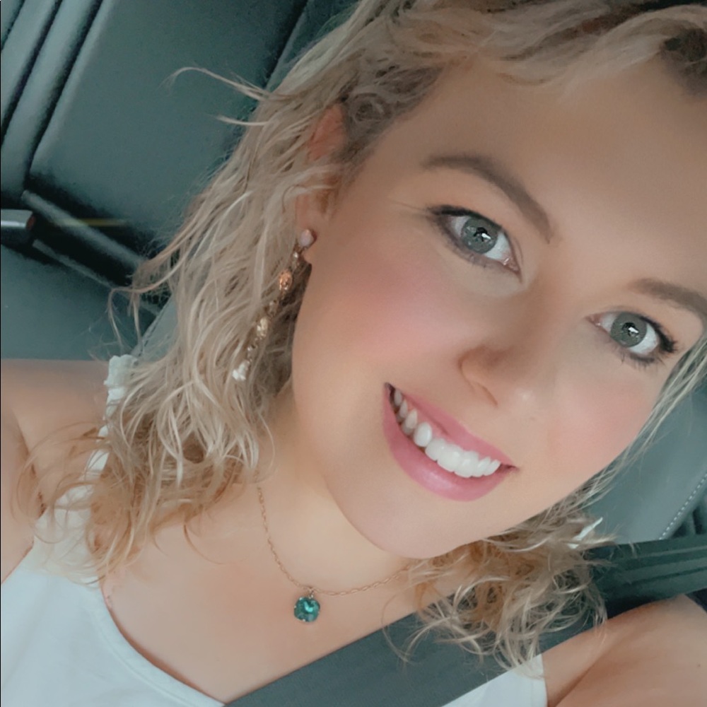 Meet your Posher, Brandi